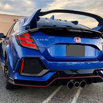 how Honda civic 16-20 Tail lights looks like in a car