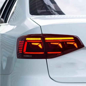 Suitable for Volkswagen Jetta 15-18 red tail lights